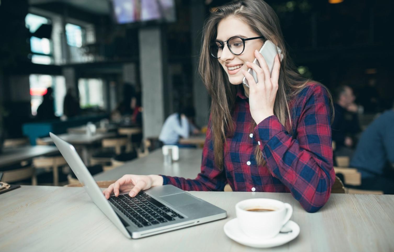 Analyse SEO d'un site web sur écran